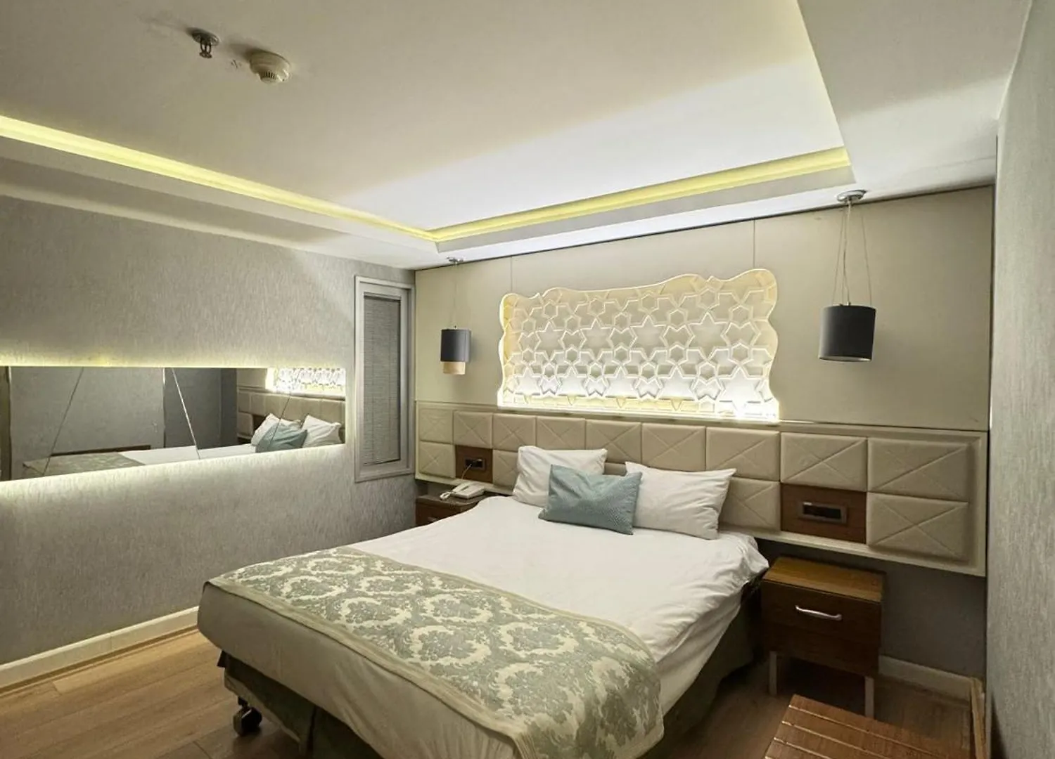 Style Star Hotel Cihangir Istanbul 4*,